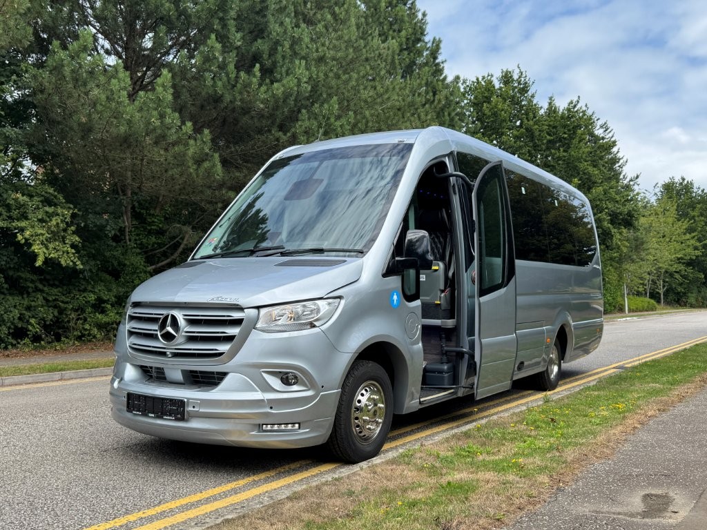 London Mini Bus hire