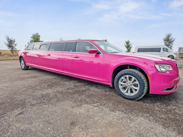 London Pink Limousine for hire
